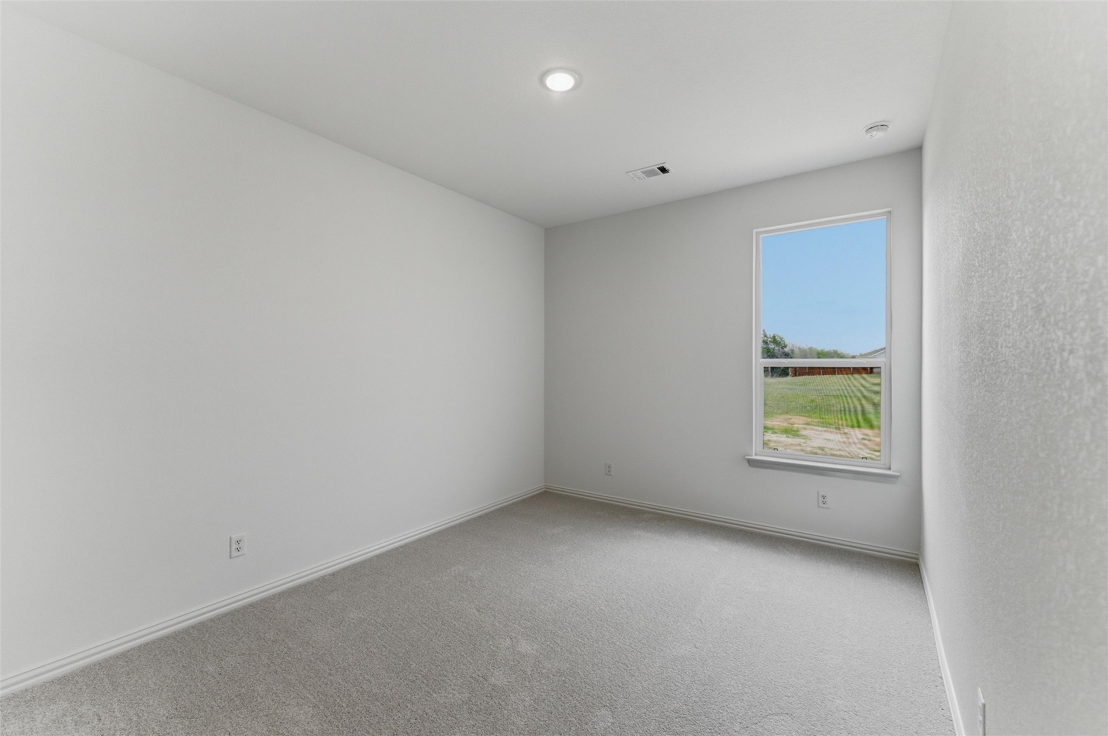 1253 Sabine River Lane Springtown TX 76082