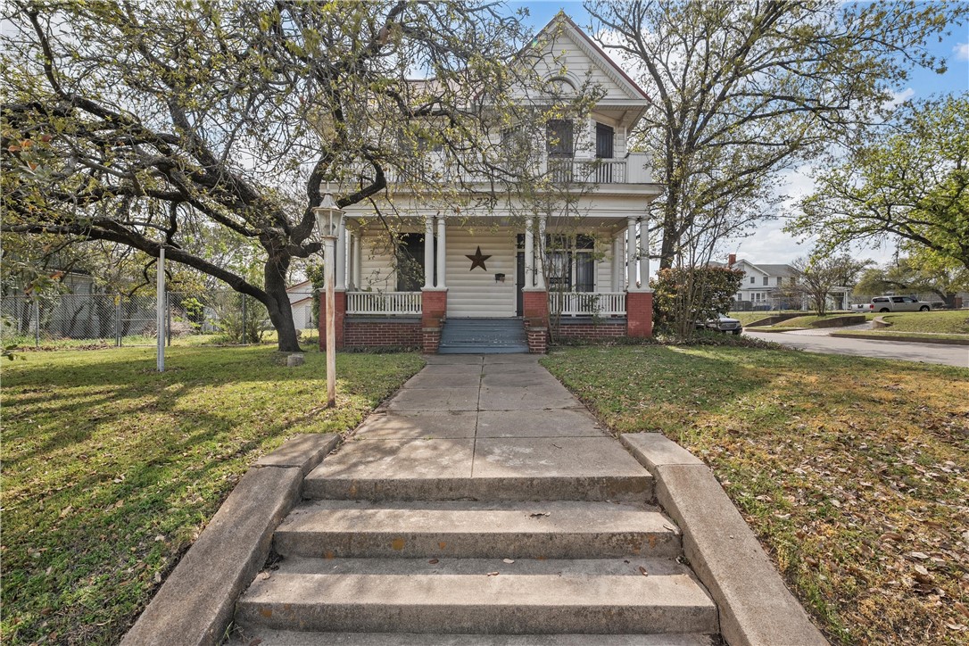 726 N 16th Street Waco TX 76707