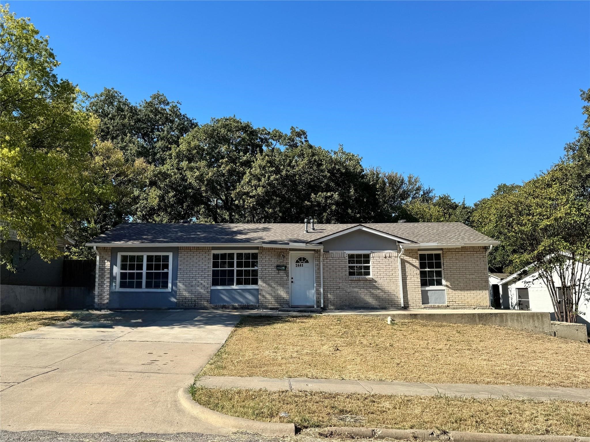 2441 Lindale Lane Mesquite TX 75149
