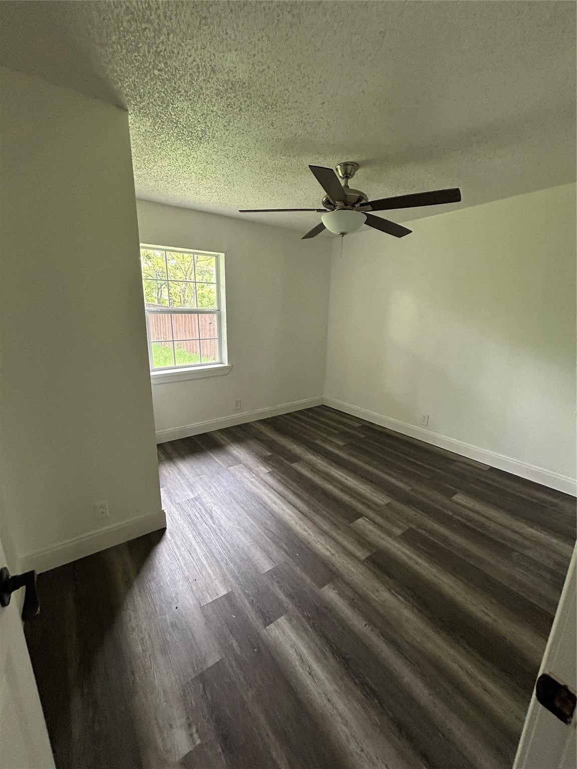 2441 Lindale Lane Mesquite TX 75149
