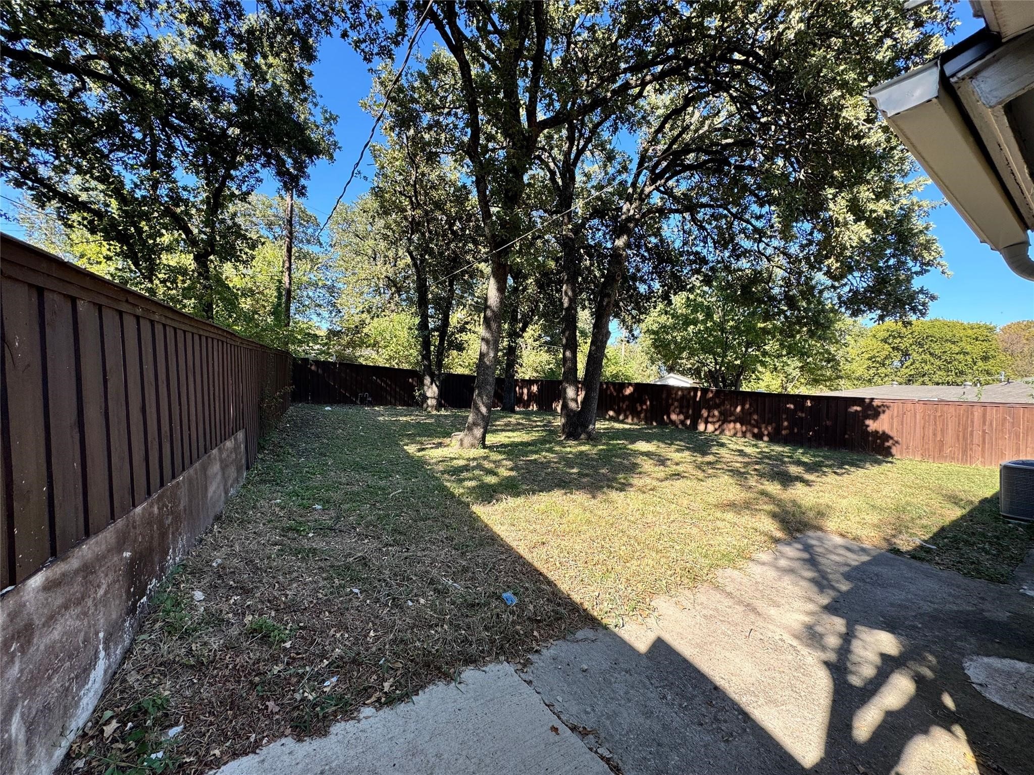 2441 Lindale Lane Mesquite TX 75149