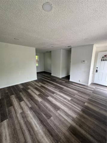 2441 Lindale Lane Mesquite TX 75149