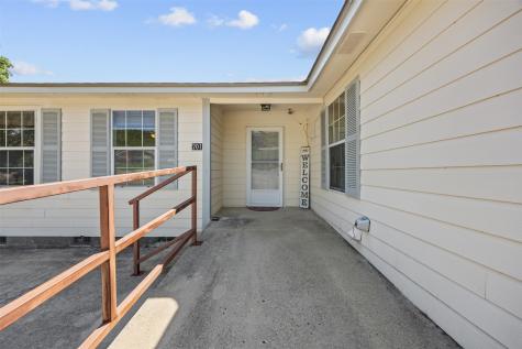 701 N 2nd Street Cranfills Gap TX 76637