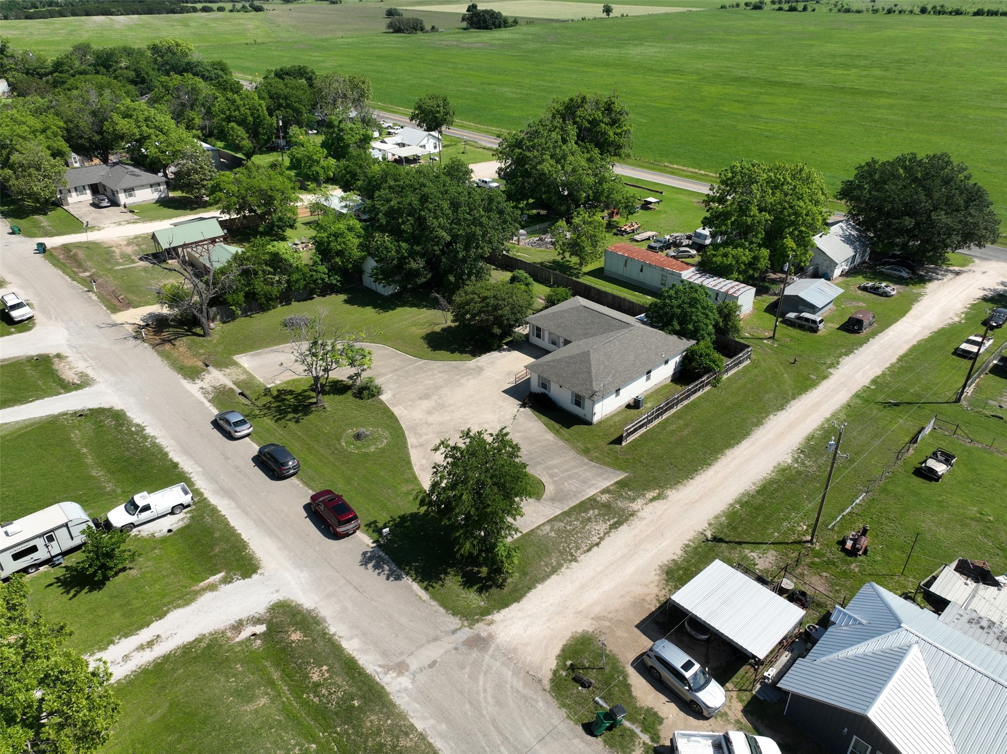 701 N 2nd Street Cranfills Gap TX 76637