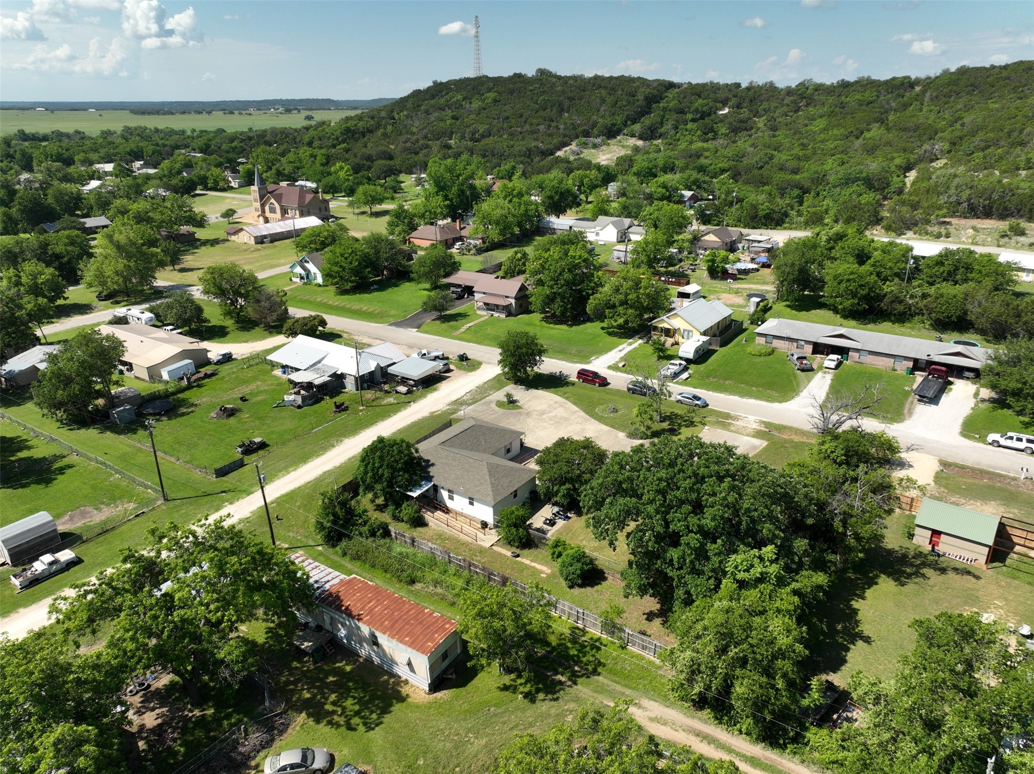 701 N 2nd Street Cranfills Gap TX 76637