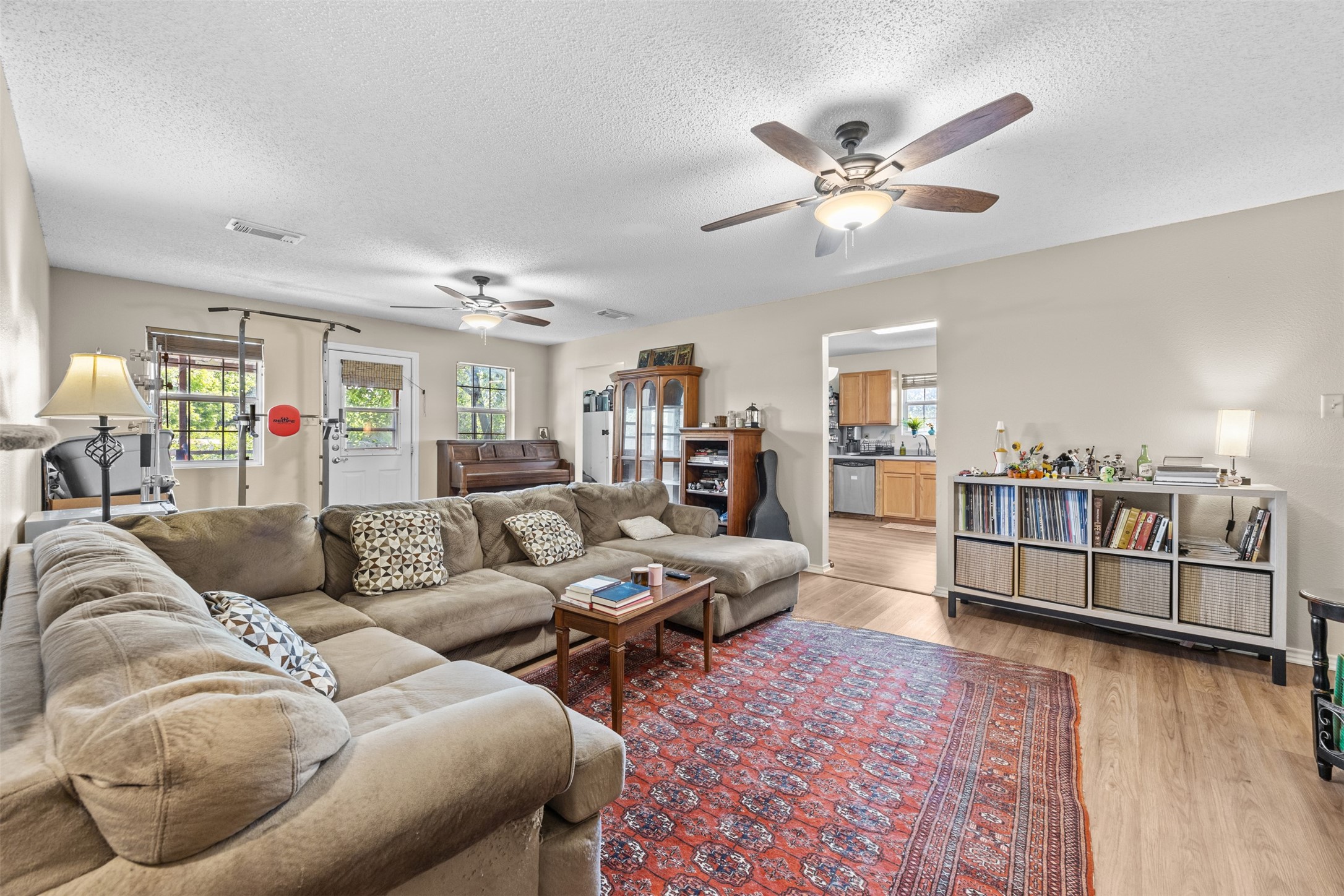 701 N 2nd Street Cranfills Gap TX 76637