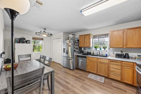 701 N 2nd Street Cranfills Gap TX 76637