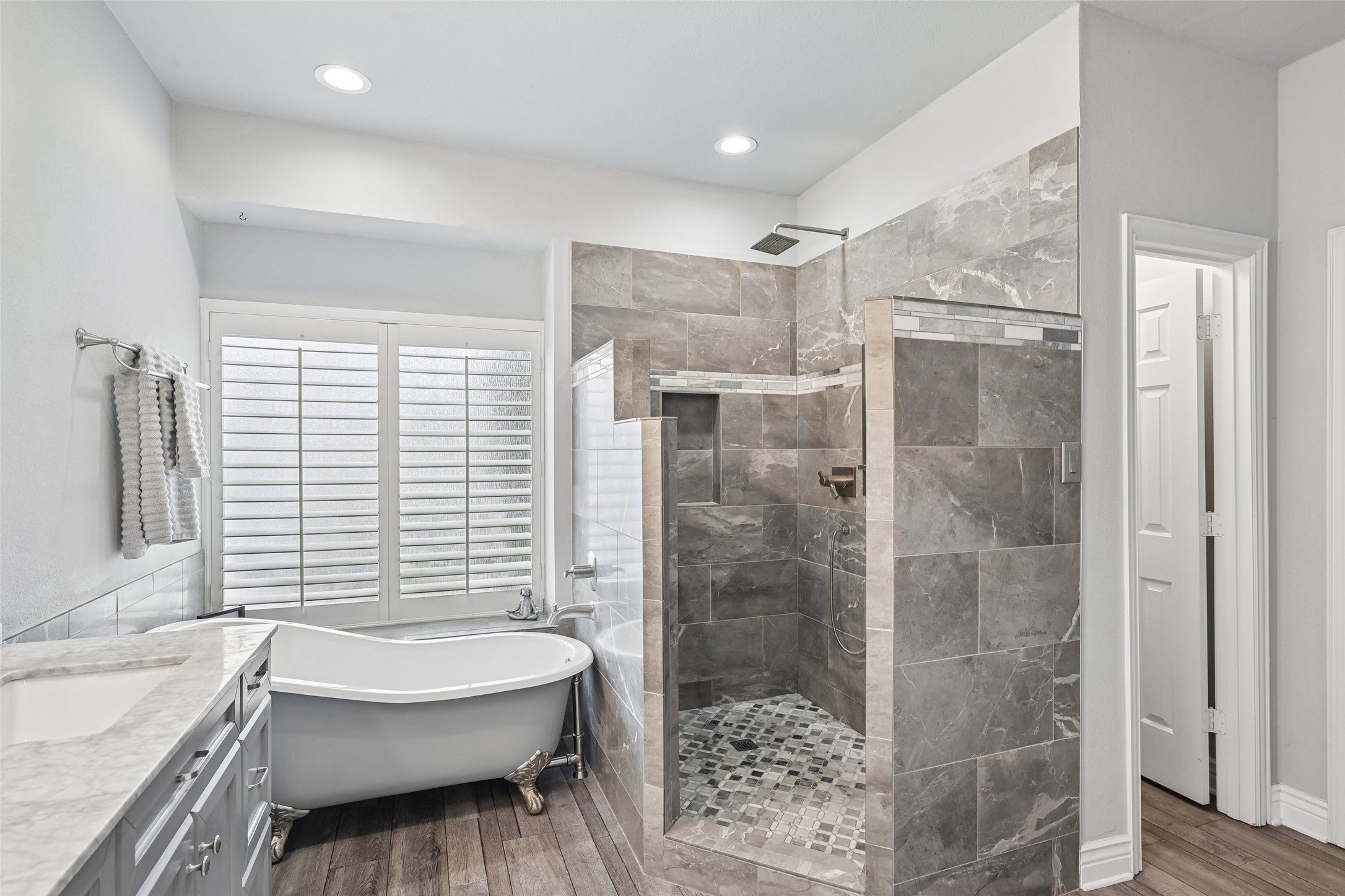 2928 Newport Drive Rockwall TX 75032