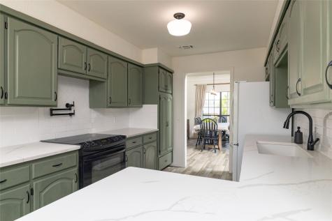 413 W Park Avenue Weatherford TX 76086