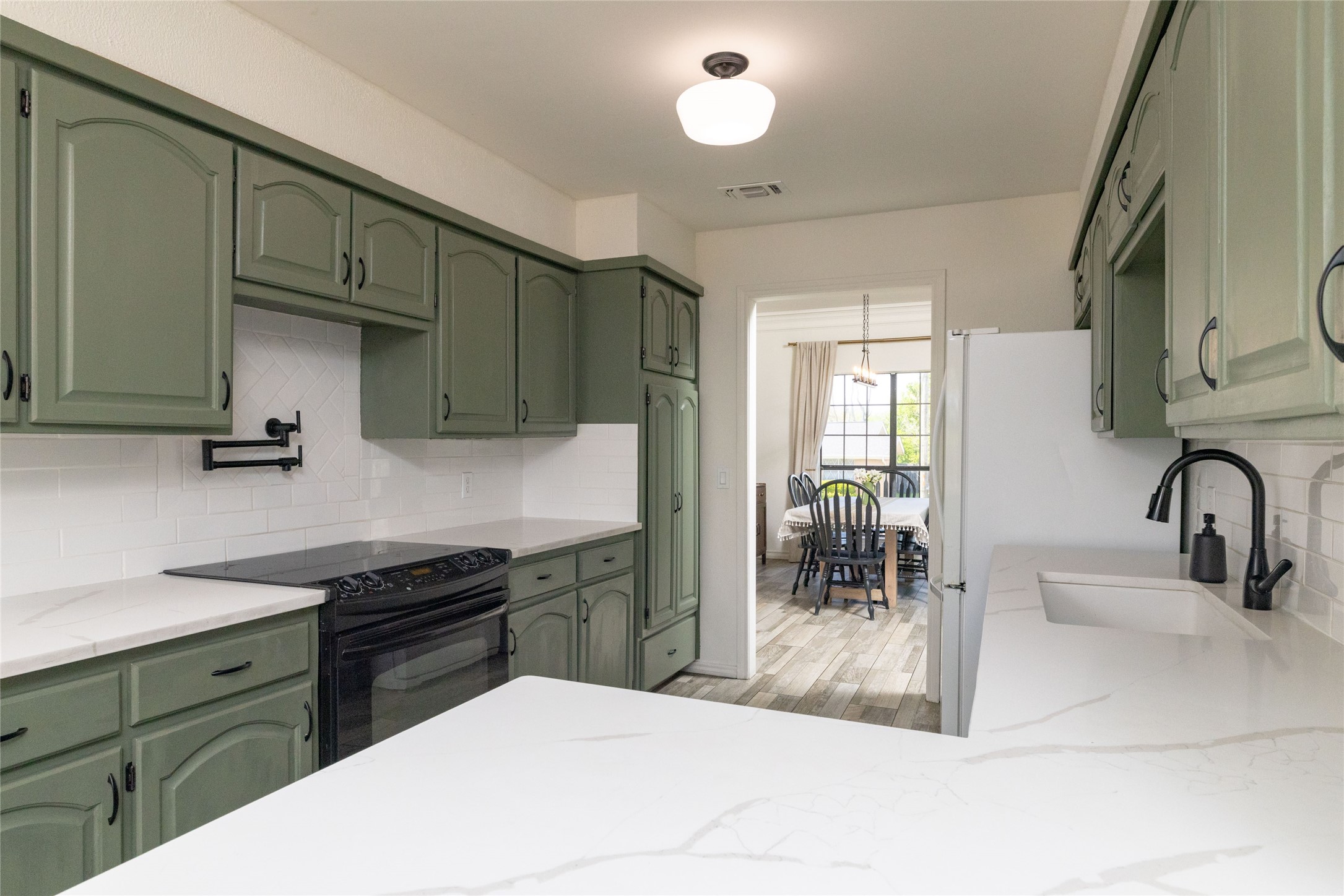 413 W Park Avenue Weatherford TX 76086