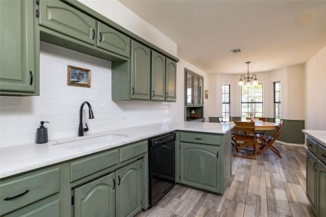 413 W Park Avenue Weatherford TX 76086