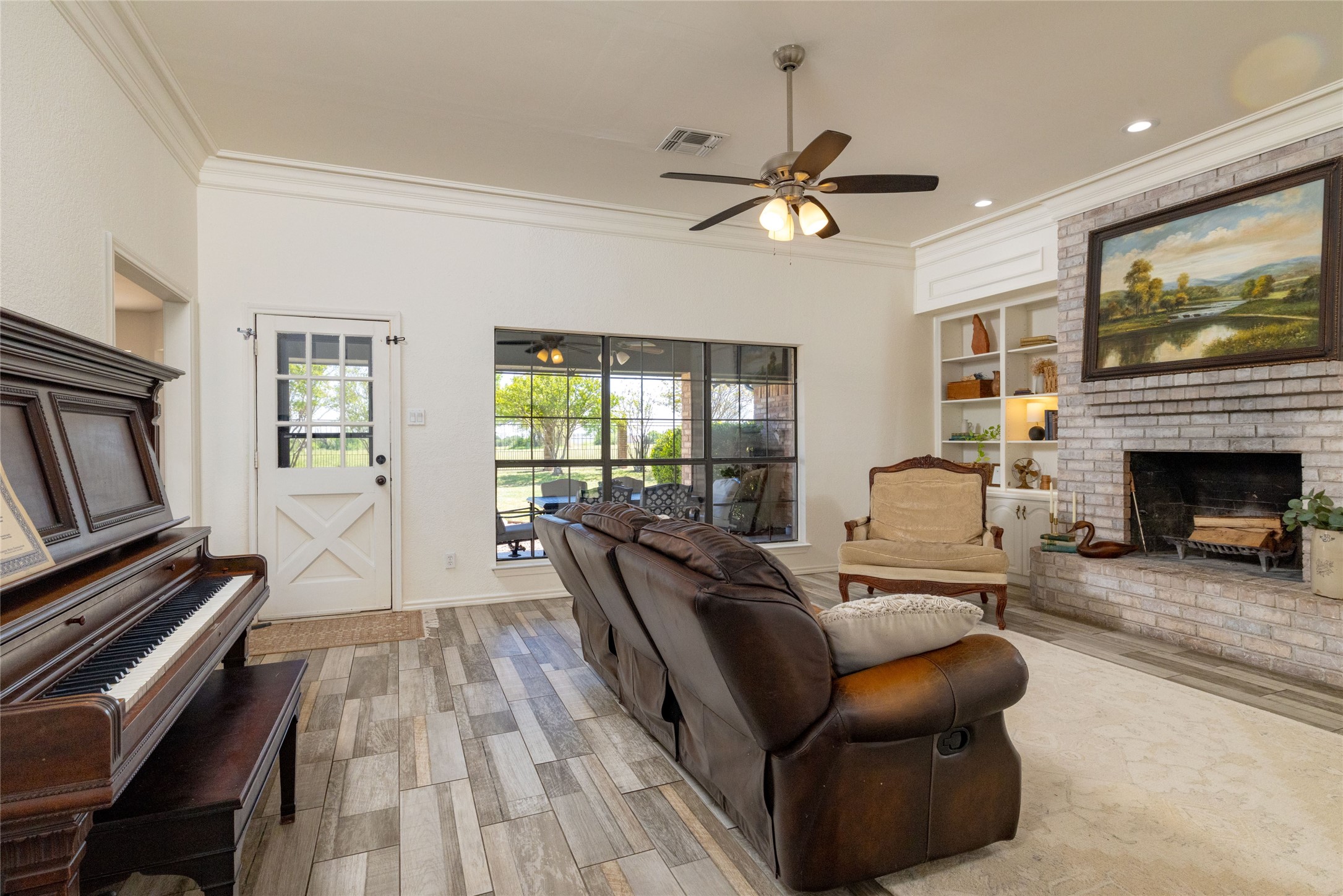 413 W Park Avenue Weatherford TX 76086