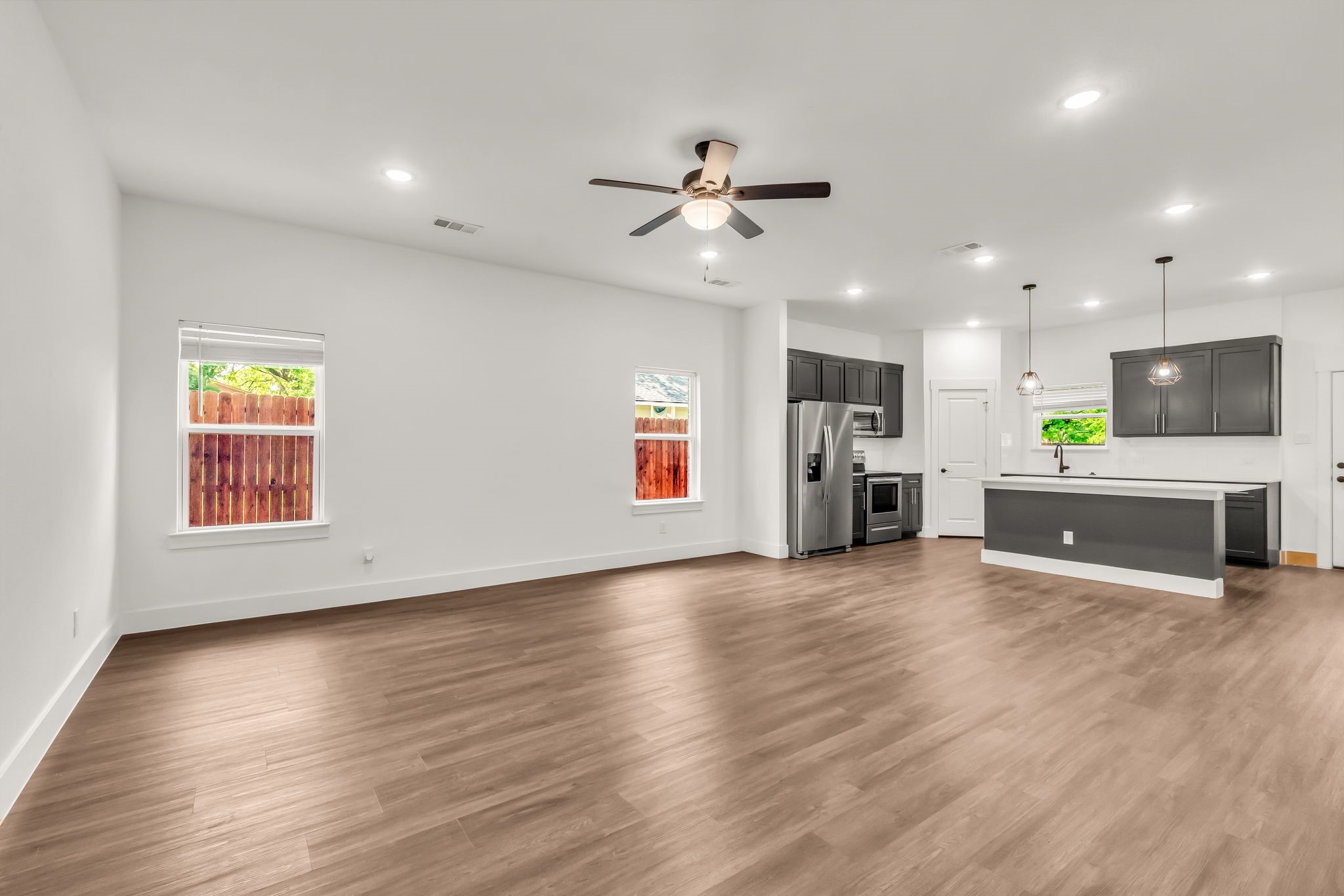 2315 W Bond Street Denison TX 75020