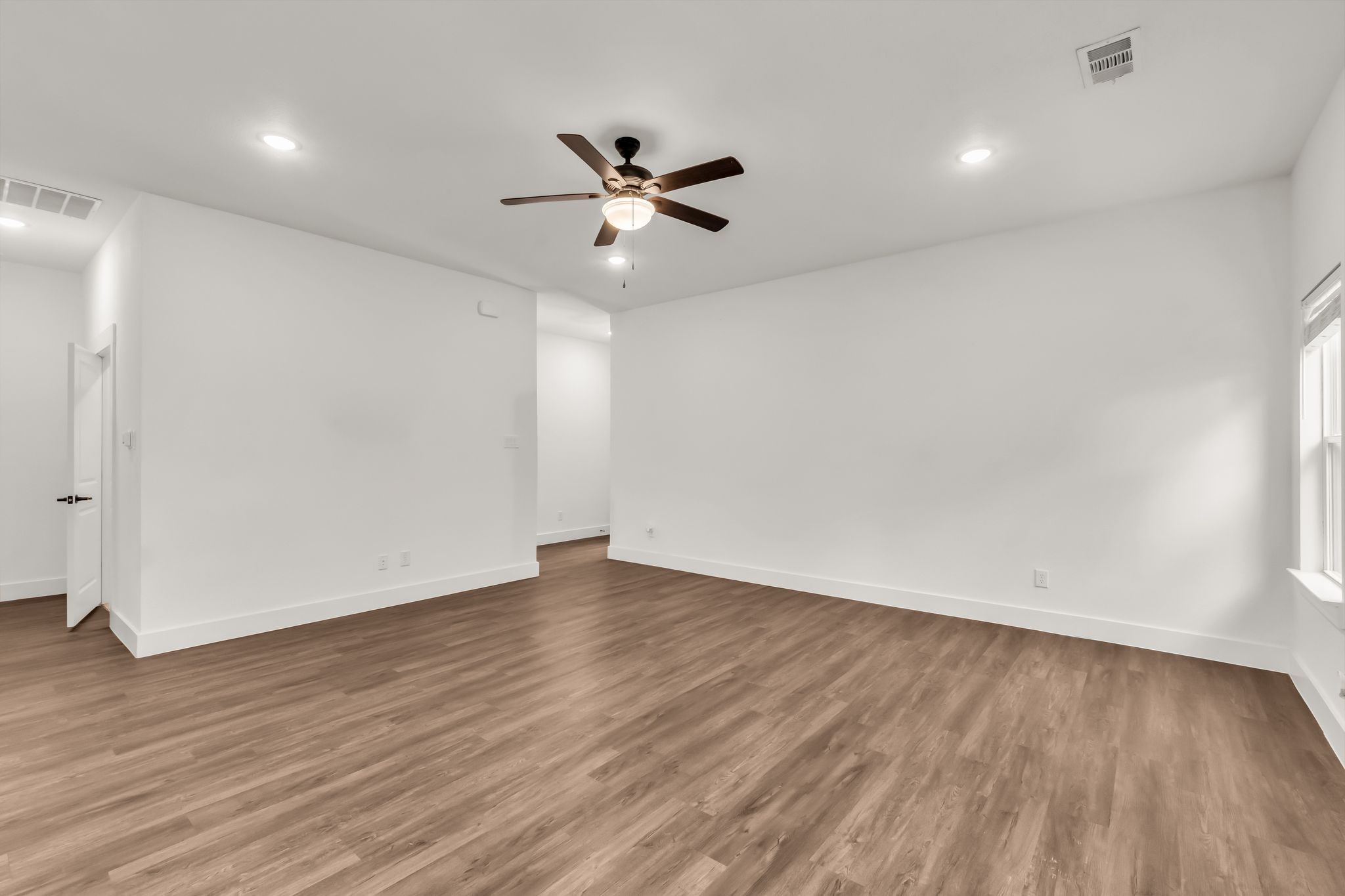 2315 W Bond Street Denison TX 75020