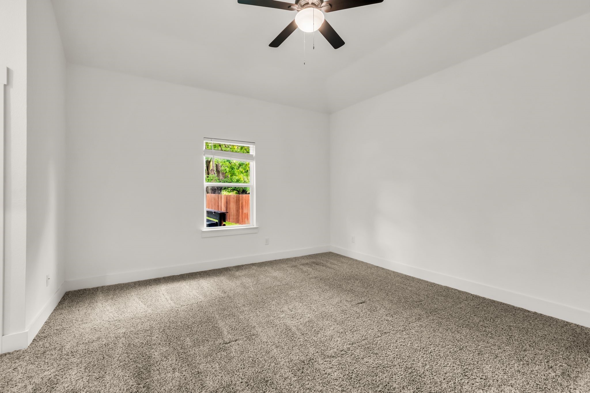 2315 W Bond Street Denison TX 75020