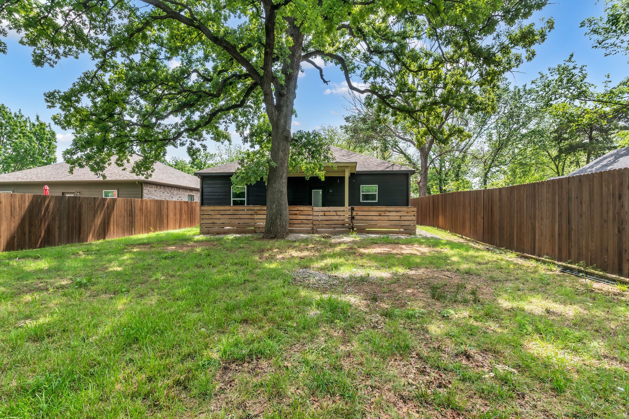 2315 W Bond Street Denison TX 75020