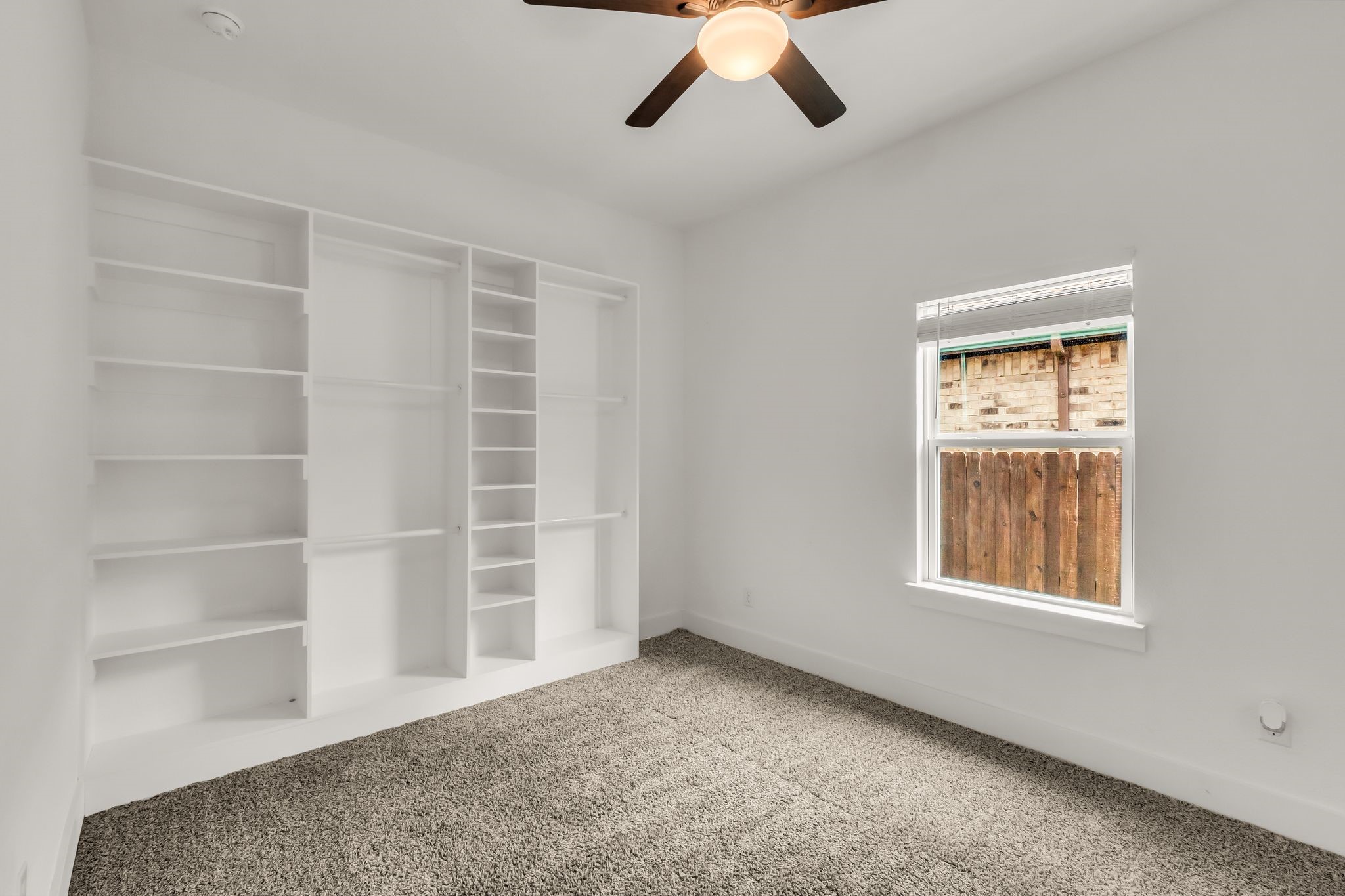2315 W Bond Street Denison TX 75020