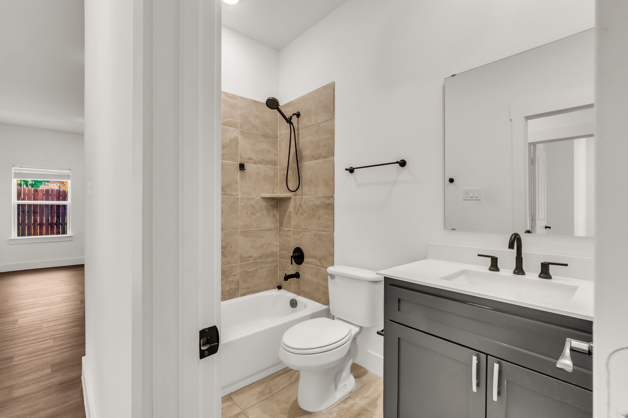 2315 W Bond Street Denison TX 75020