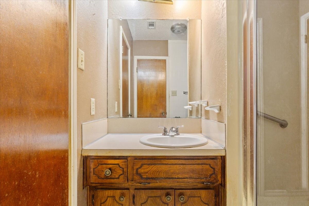 525 San Antonio Street Marlin TX 76661