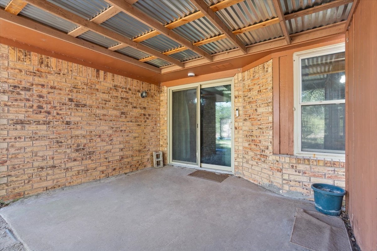 525 San Antonio Street Marlin TX 76661