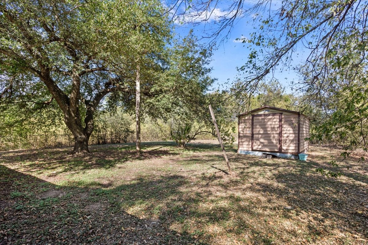 525 San Antonio Street Marlin TX 76661