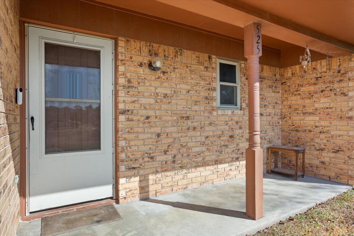 525 San Antonio Street Marlin TX 76661