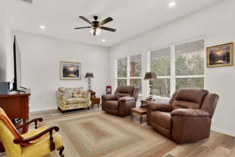 4605 Eagle Nest Court Granbury TX 76048