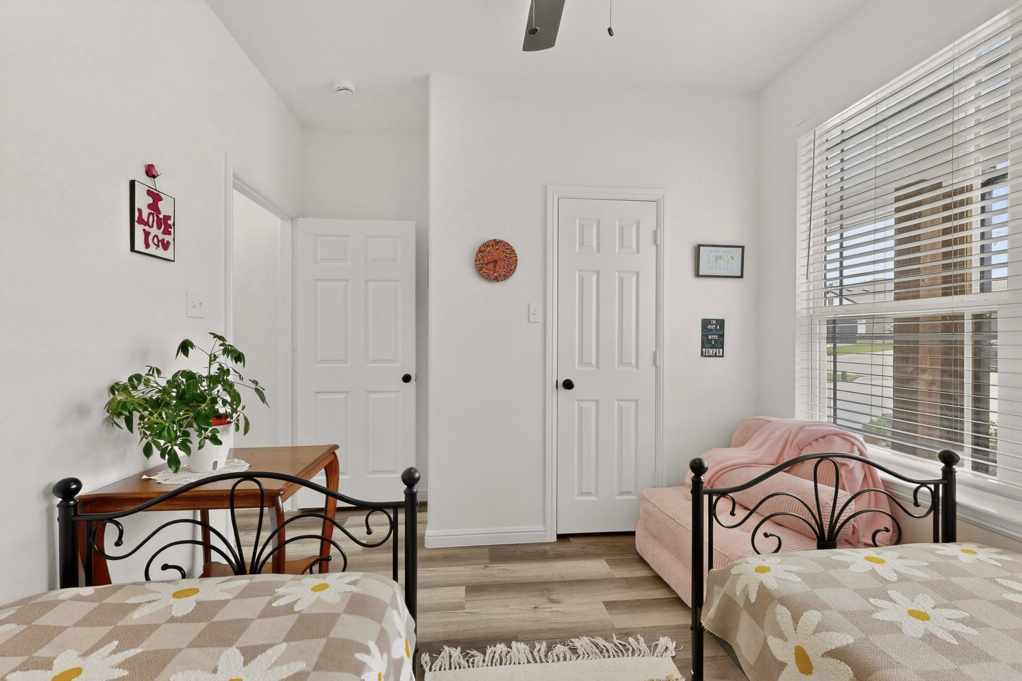 4605 Eagle Nest Court Granbury TX 76048