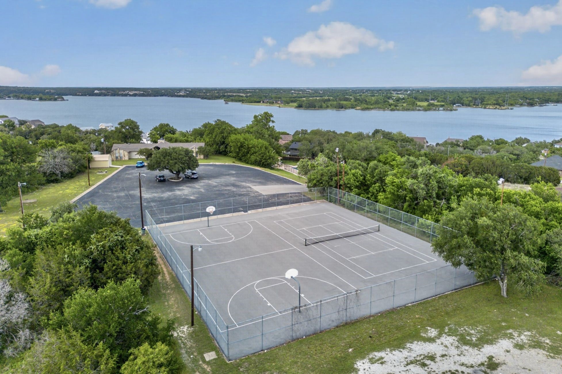 4605 Eagle Nest Court Granbury TX 76048