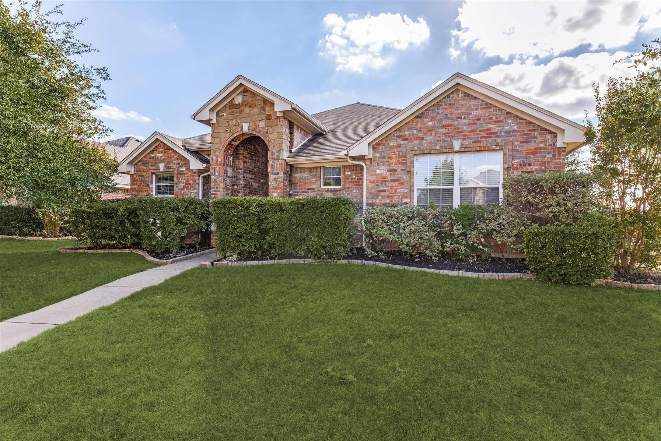 300 Lottie Lane Saginaw TX 76179