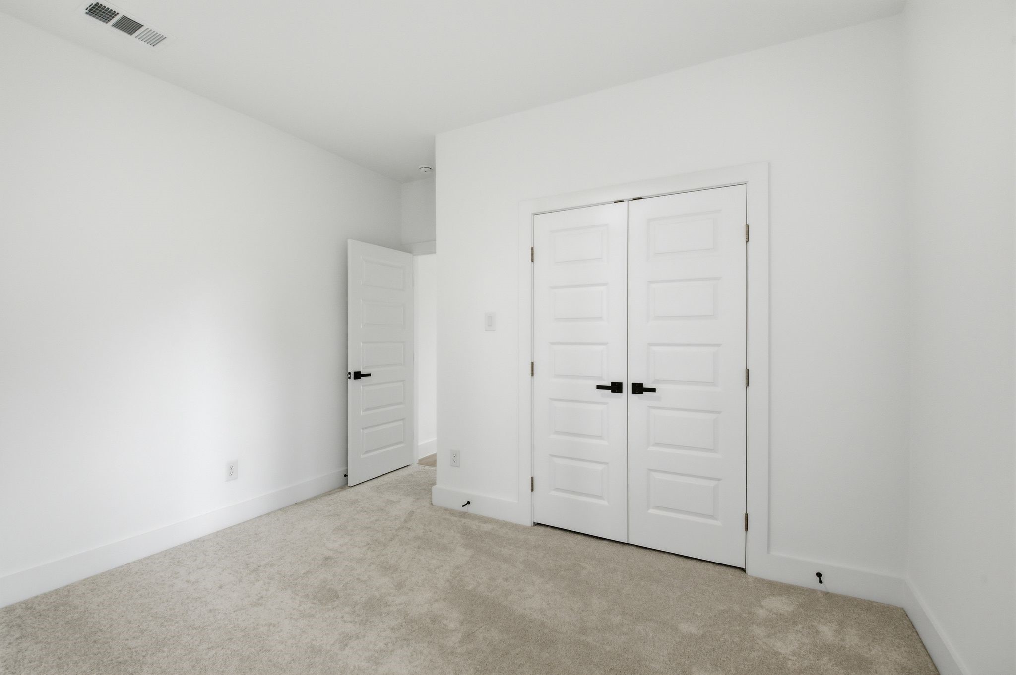 521 W Walker Street Denison TX 75020