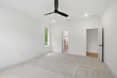 521 W Walker Street Denison TX 75020