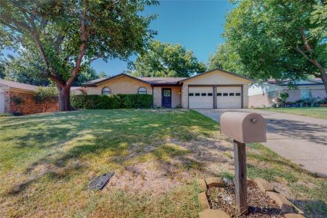 2100 Cottie Lane Arlington TX 76010