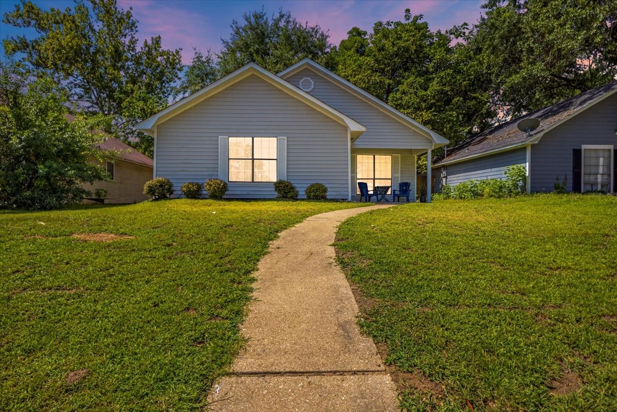 603 W Harrison Street Gilmer TX 75644