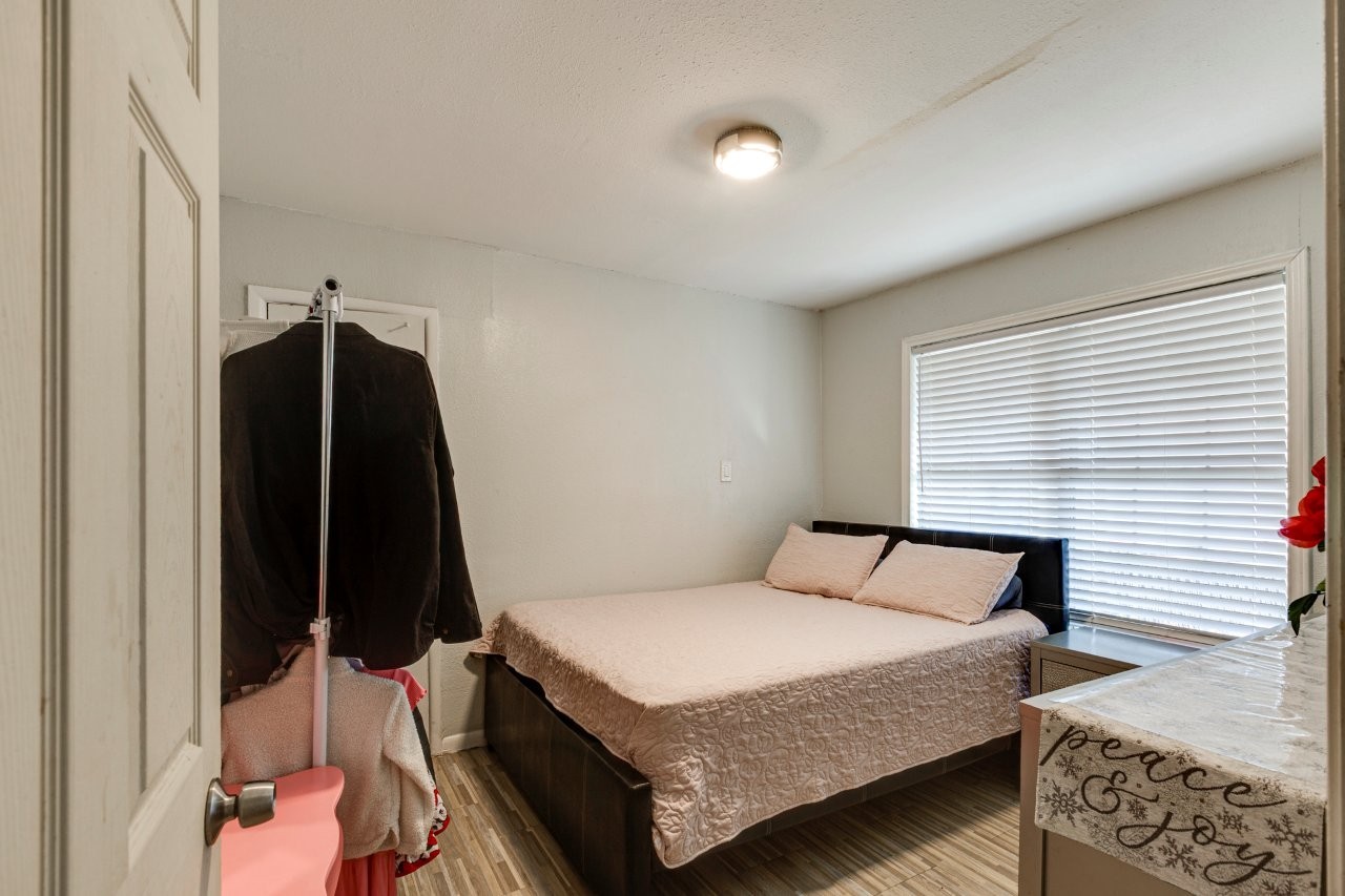 1522 Traymore Avenue Dallas TX 75217