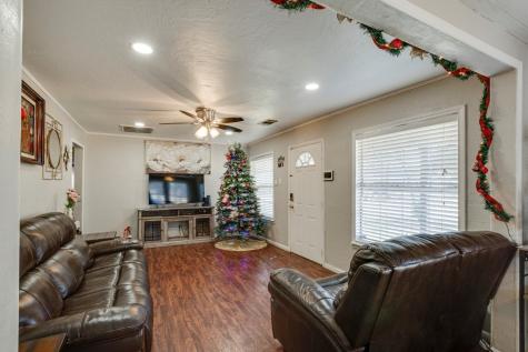 1522 Traymore Avenue Dallas TX 75217