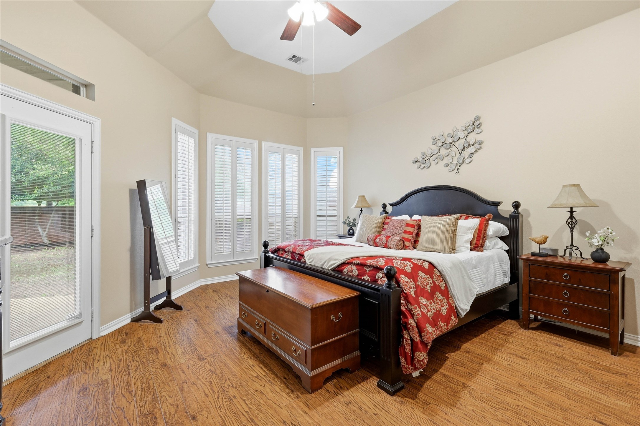216 Mill Crossing W Colleyville TX 76034