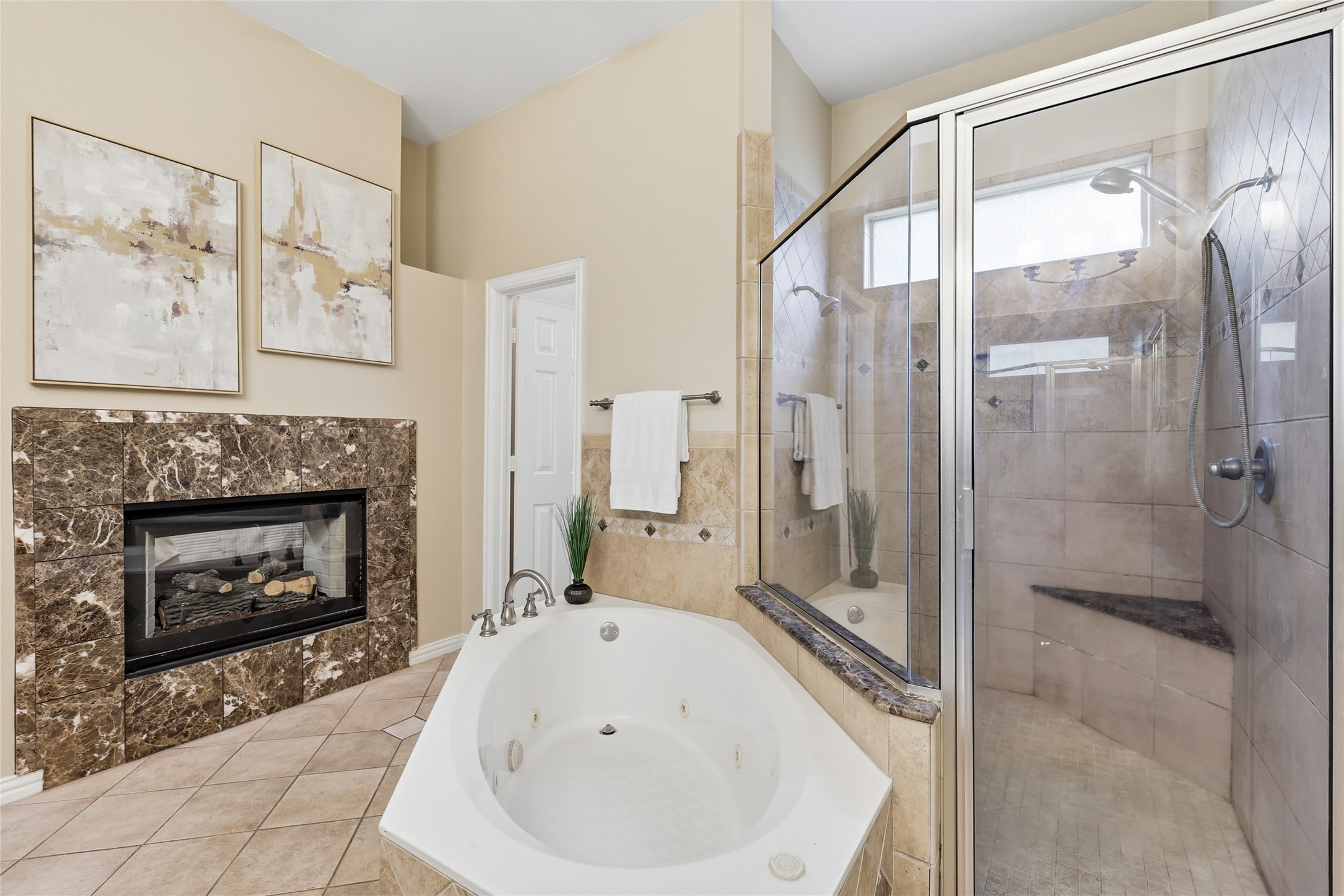 216 Mill Crossing W Colleyville TX 76034