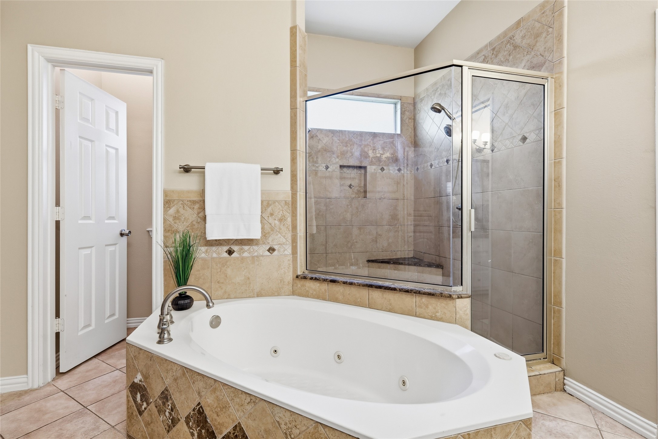 216 Mill Crossing W Colleyville TX 76034