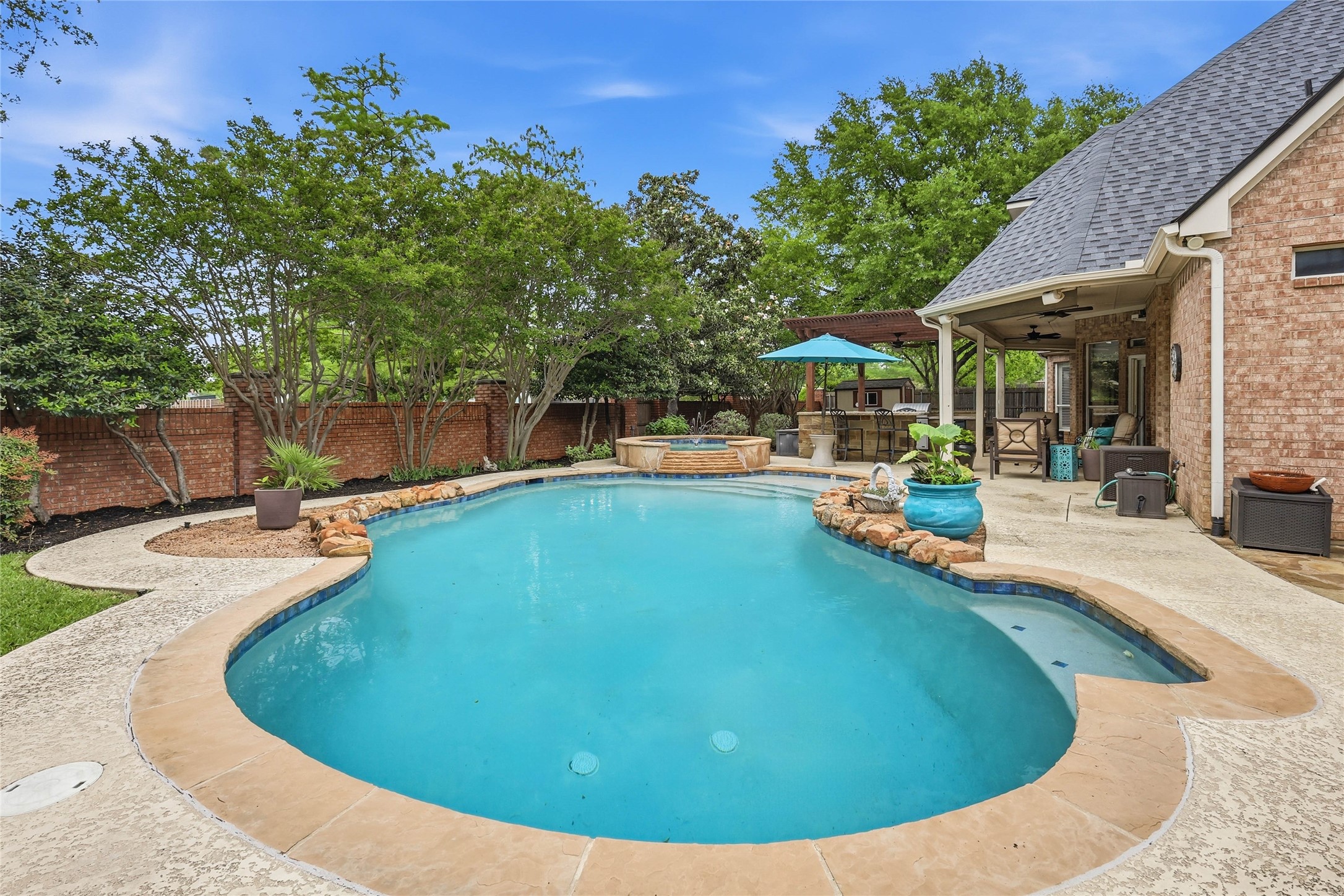 216 Mill Crossing W Colleyville TX 76034