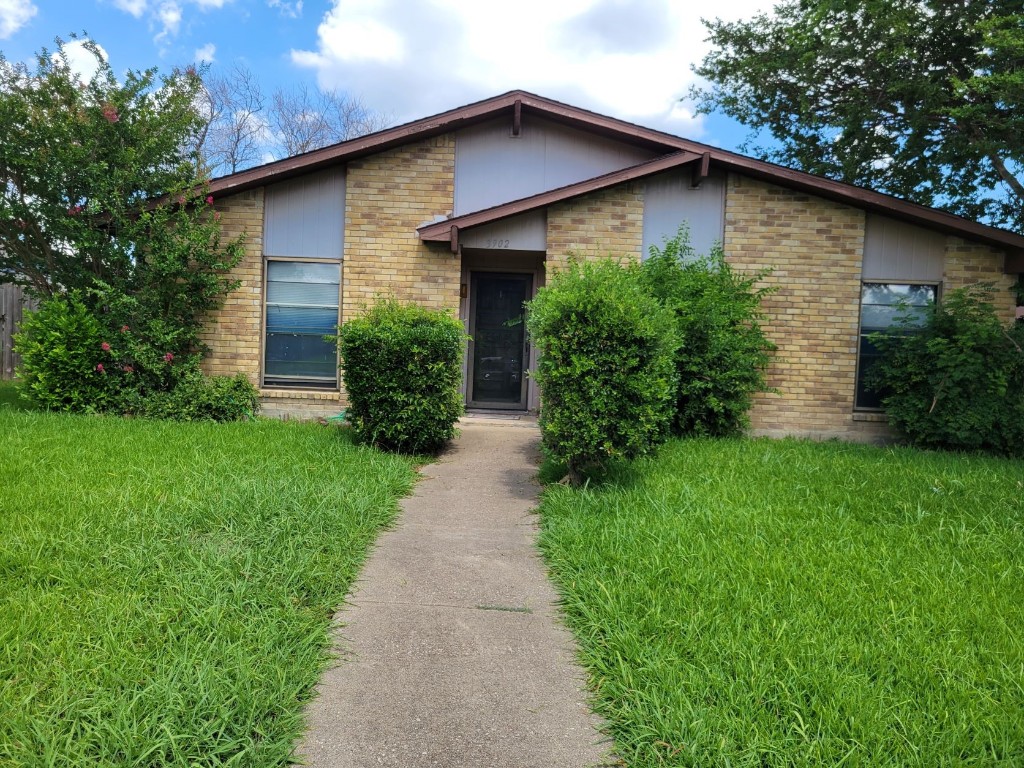 3902 Star Trek Lane Garland TX 75044