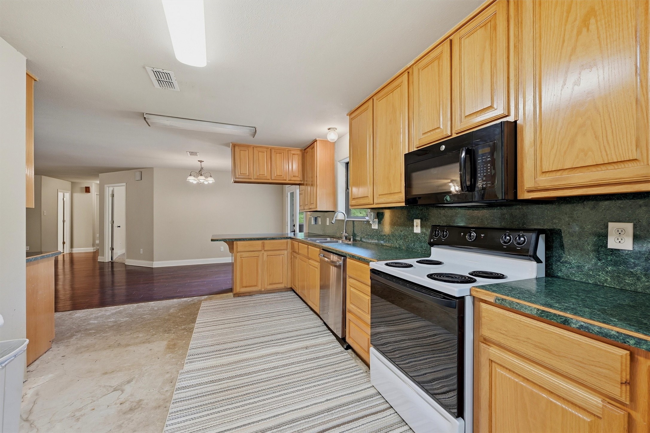 4476 County Road 107 Gainesville TX 76240