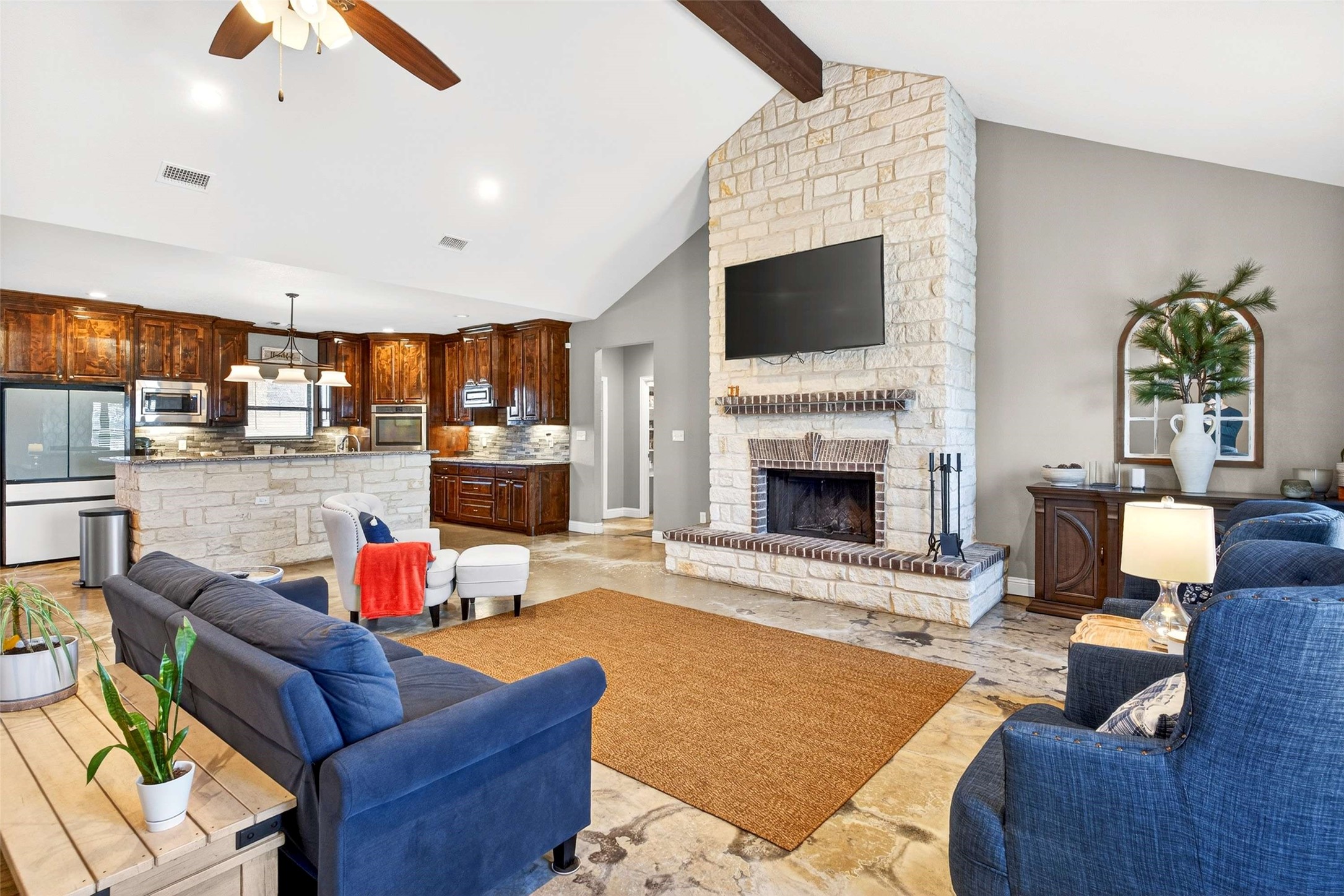 1081 County Road 3591 Paradise TX 76073