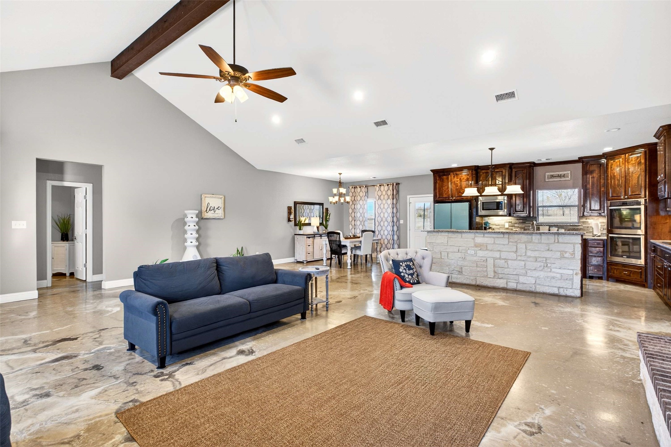 1081 County Road 3591 Paradise TX 76073
