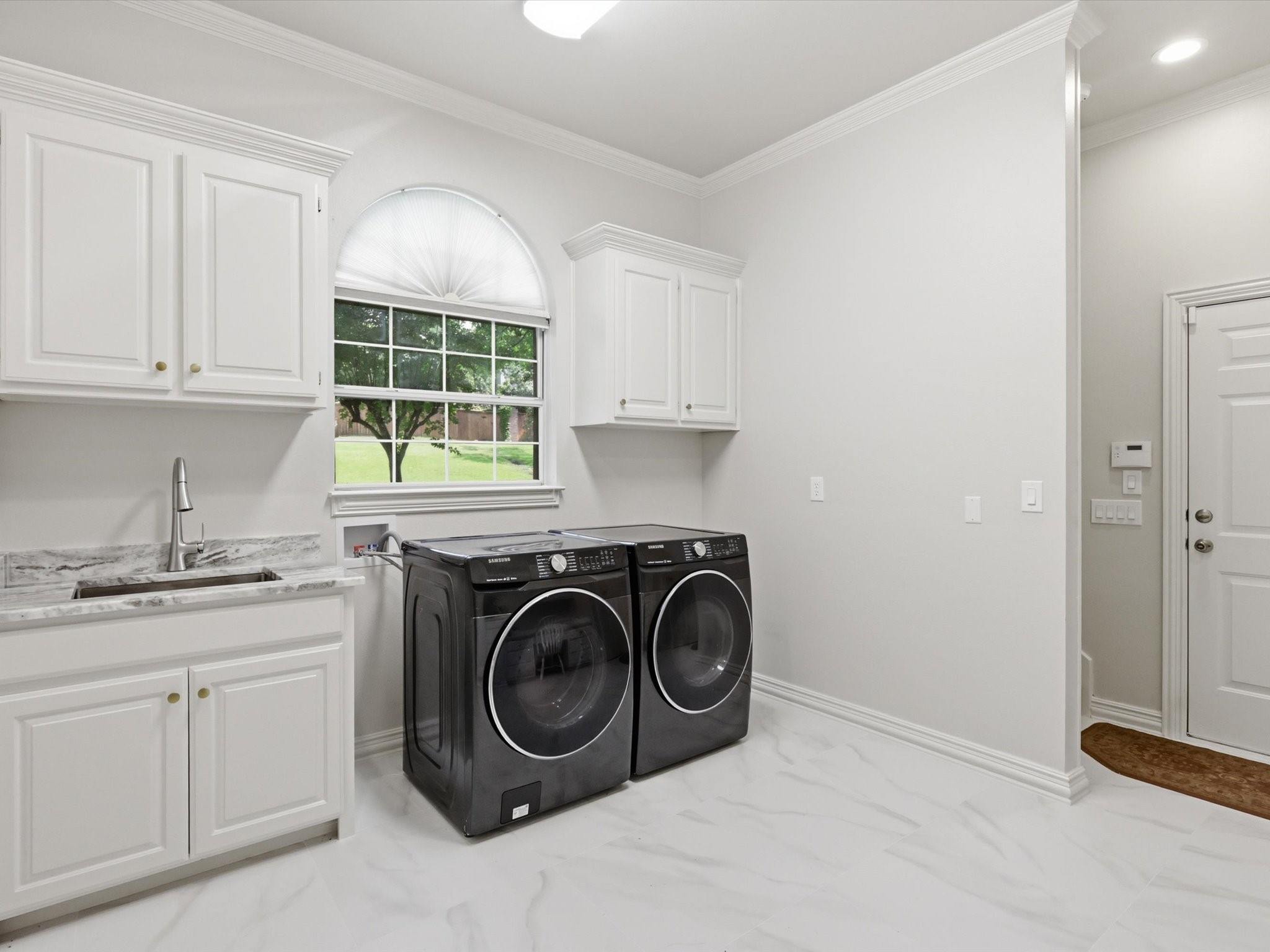 5815 Bay Club Drive Arlington TX 76013