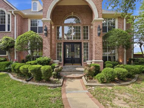 5815 Bay Club Drive Arlington TX 76013