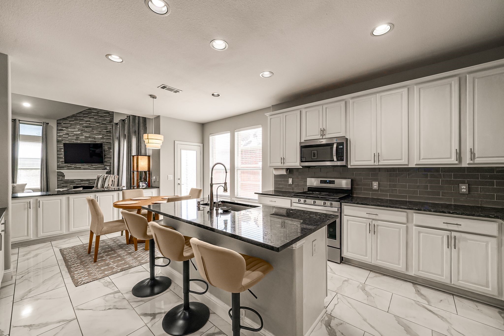 1055 Crystal Lake Drive Frisco TX 75036