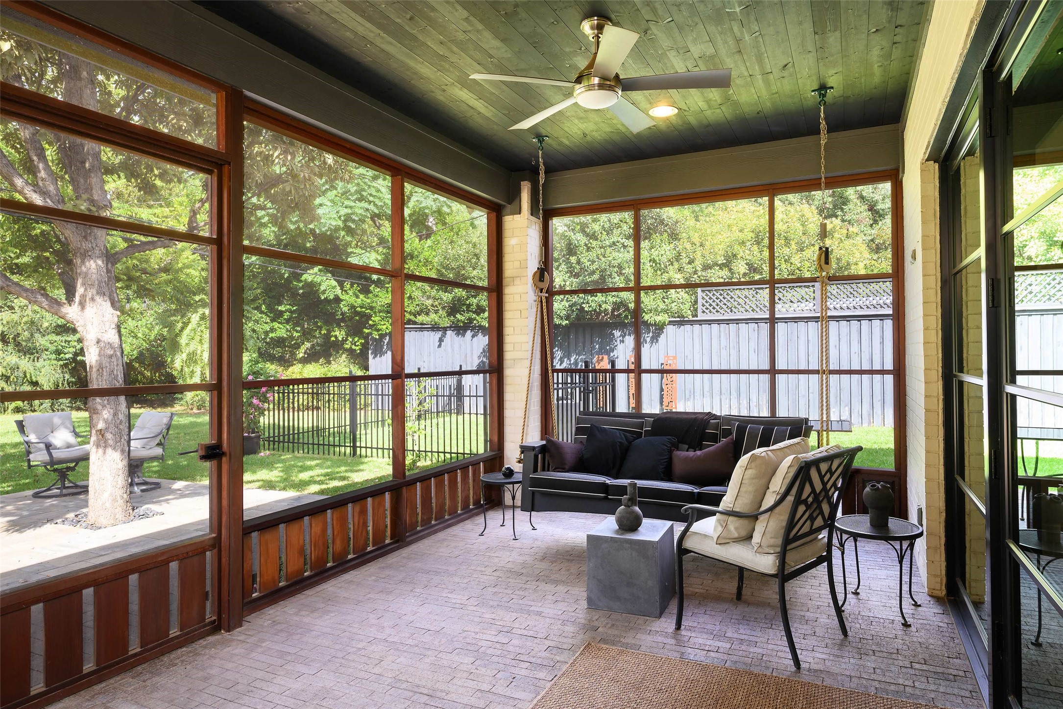 3817 Meadowdale Lane Dallas TX 75229