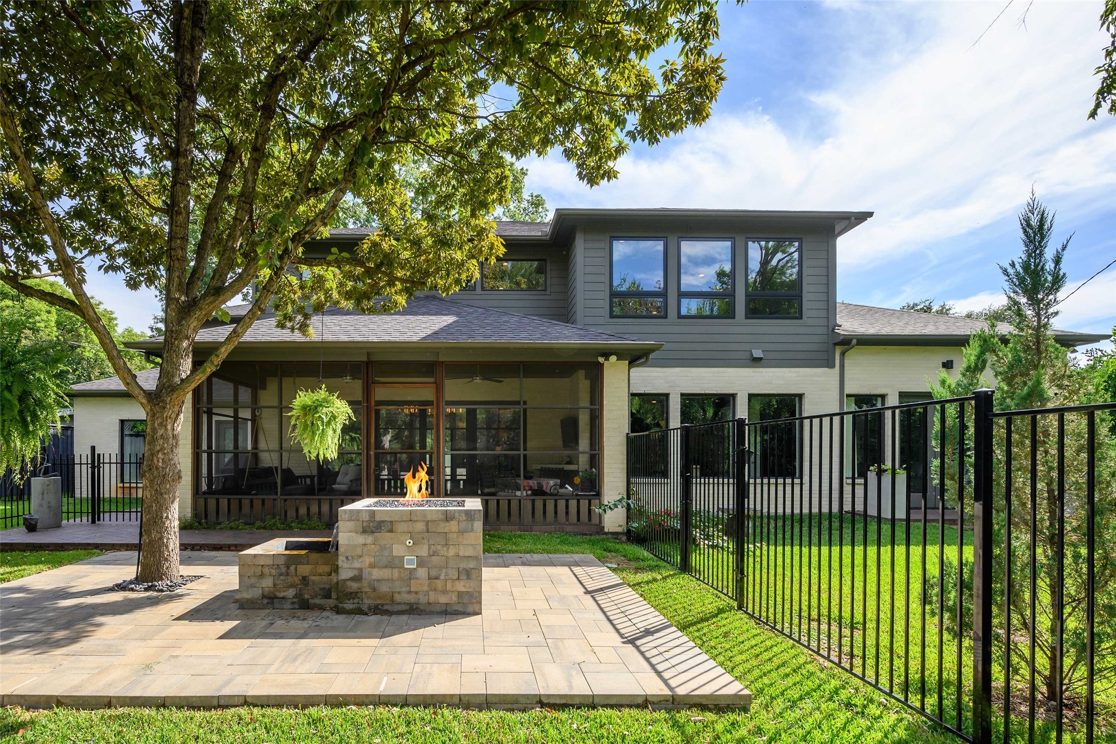 3817 Meadowdale Lane Dallas TX 75229