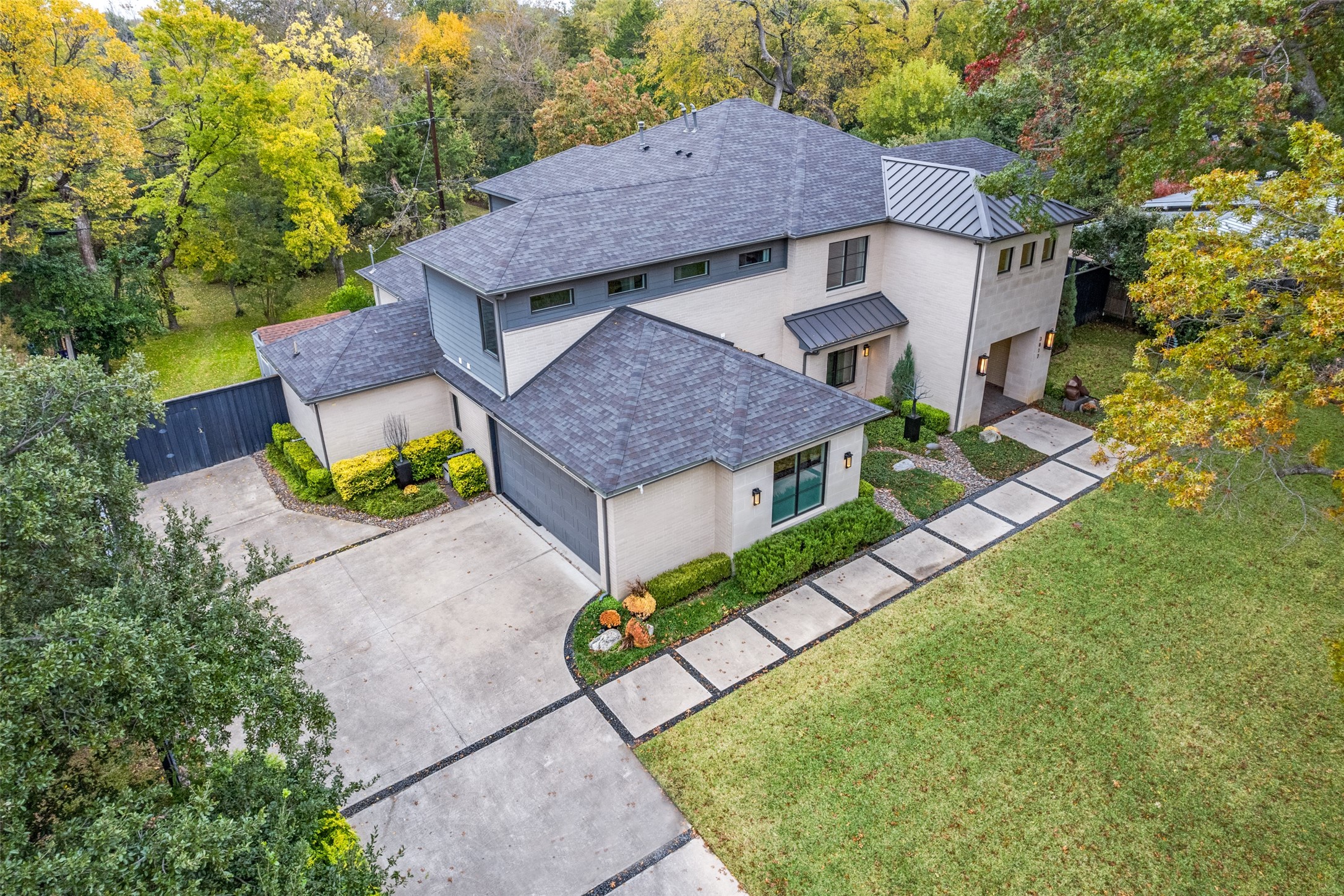 3817 Meadowdale Lane Dallas TX 75229